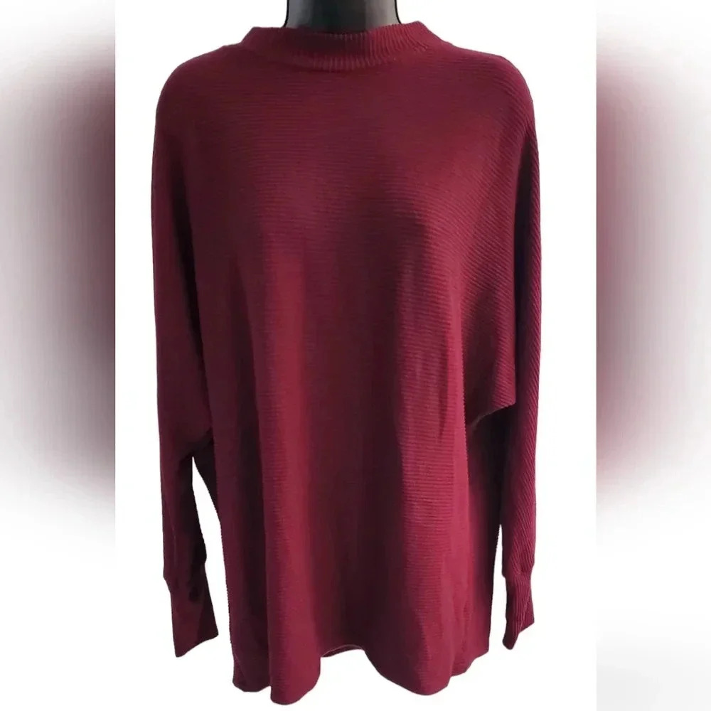 5/$25 Matty M long sleeve top